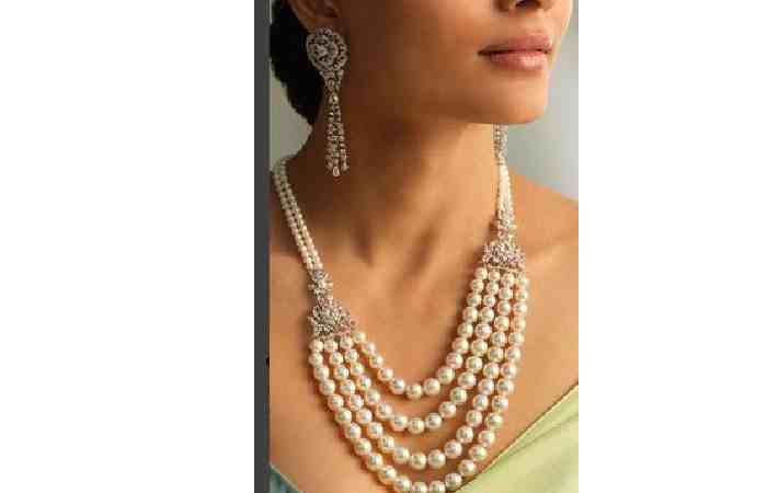 Traditional Pearl Long Chain Designs in Gold (3)