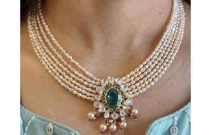 Traditional Pearl Long Chain Designs in Gold (4)