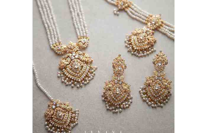 Traditional Pearl Long Chain Designs in Gold (8)